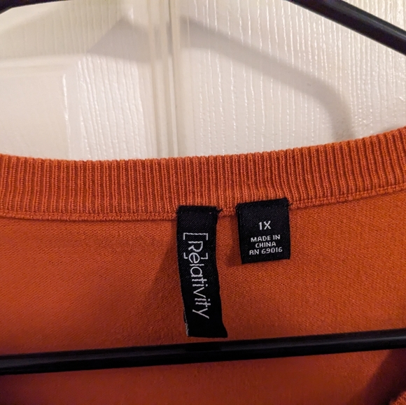 Relativity orange, raised fabric, button down cardigan, size 1X - Picture 2 of 10